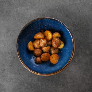 Печеный картофель с розмарином